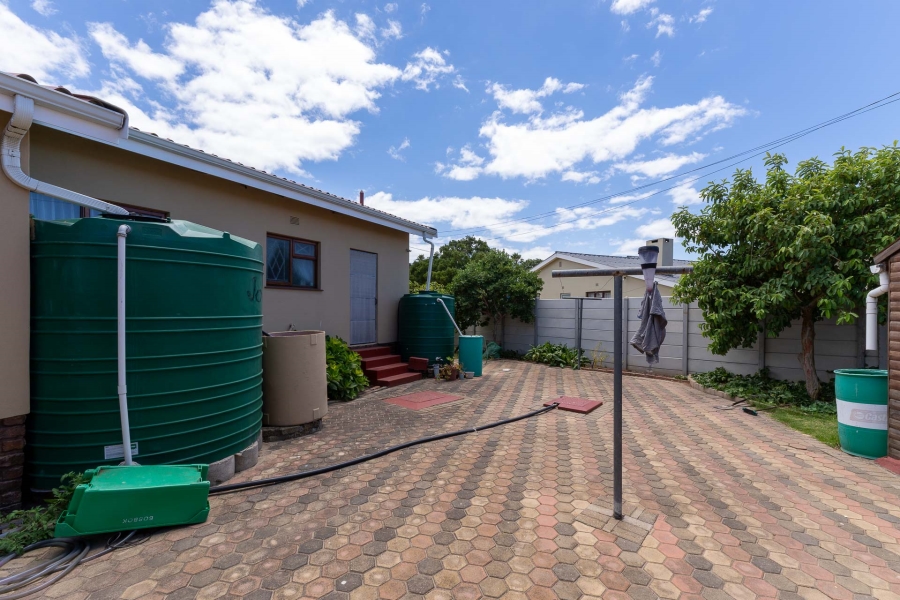 3 Bedroom Property for Sale in Hartenbos Central Western Cape